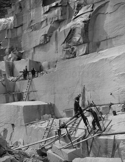 Channeling, a New England granite quarry, c1908. Creator: Unknown.