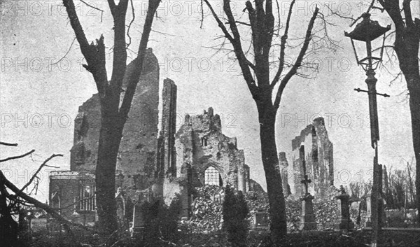 ''La seconde bataille d'Ypres; L'eglise et le cimetiere de Langemarck', 1915. Creator: Unknown.