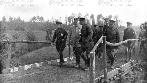 'Les Vainqueurs de Festubert; Le marechal French, le general Joffre, et le general Wilson', 1915 Creator: Unknown.
