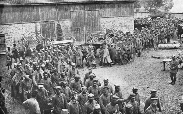 'La bataille de Champagne; Quelques-uns des 12,000', 1915 (1924). Creator: Unknown.