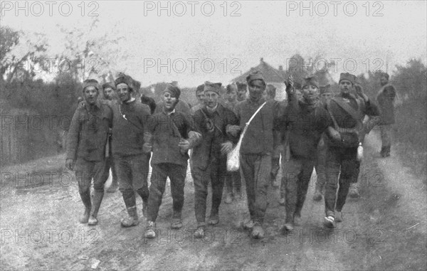 'La resistance Serbe; Les jeunes serbes appelees a l'armee quittent leurs villages...1915 (1924). Creator: R. Marianovitch.
