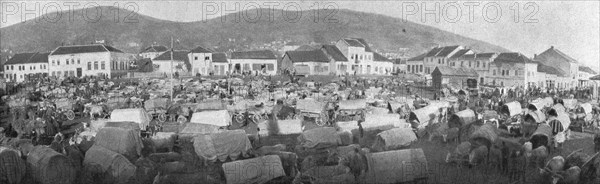 'Apres la Perte de Pirot et de Nich; Apres l'evacuation de Nich: les fourgons..., 1915 (1924). Creator: Unknown.