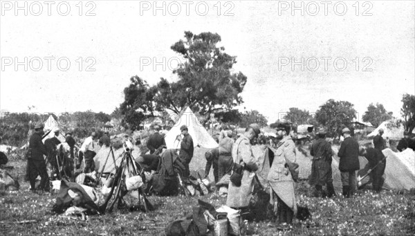 'L'expedition des Dardanelles, Sur la Presqu'ile..., 1915 (1924). Creator: Unknown.