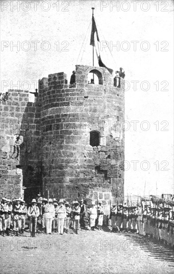 'Le drapeau Francais sur la cote Syrienne; Les couleurs francaised sur le..., 1915 (1924). Creator: Unknown.