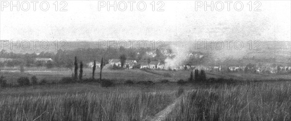 'Le Champ de Bataille; La preparation d'artillerie allemande sur Malancourt et..., 1916 (1924) Creator: Unknown.