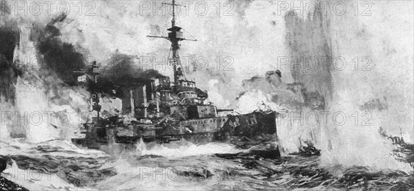 'La bataille navale du Jutland; Au fort du combat: le croiseur anglais Warrior... 1916 (1924) Creator: Charles Dixon.