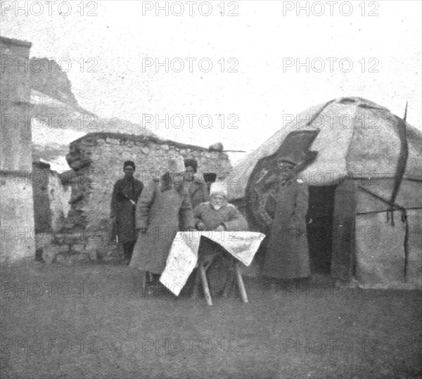 'Sur la route de Trebizonde; Le general Kalitine, commandant de corps d'armee... 1916 (1924) Creator: Unknown.