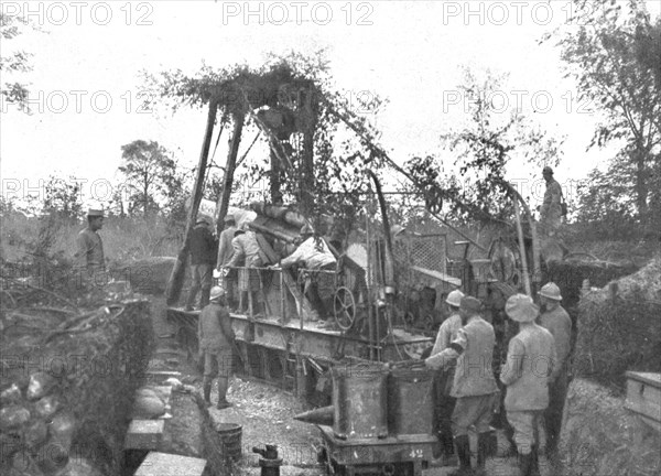 ''La preparation d'artillerie; une piece du 240 en action', 1916 (1924). Creator: Unknown.