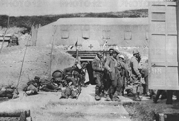 ''Epaves du combat; Blesses allemands au poste d'evacuation', 1916 (1924) Creator: Unknown.