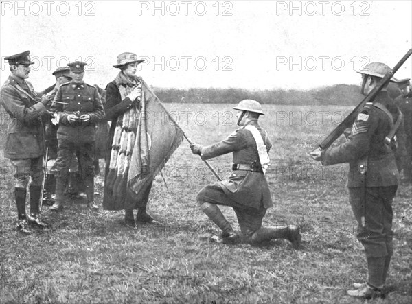 'Le Retour des Vainqueurs; La princesse Patricia de Connaught fixant une branche... Creator: Unknown.