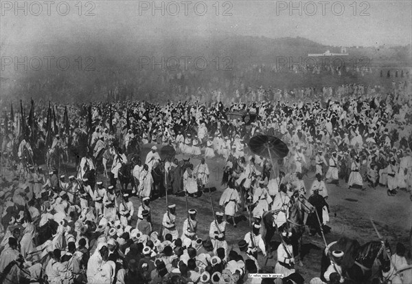 'Entrée Solennelle a Fez (le 30 septembre) du Sultan de Maroc Moulay Youssef', 1916. Creator: Unknown.