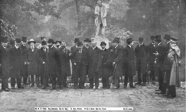 'Une mission Espagnole en France; une mission d'ecrivains, d'artistes et de savants..., 1916. Creator: Manuel.