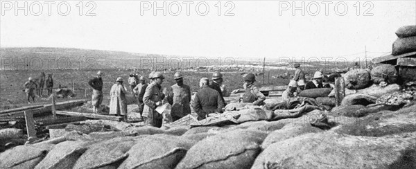 'Pendant la bataille de la Somme : le poste de commandement du colonel Messimy..., 1916. Creator: Unknown.