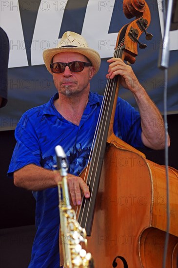 Simon Thorpe, Hexagonal, Battle Jazz Weekend, Battle, East Sussex, 24 July 2022. Creator: Brian O'Connor.