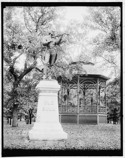 Ole Bull monument, Loring Park, Minneapolis, Minn., c1902. Creator: William H. Jackson.