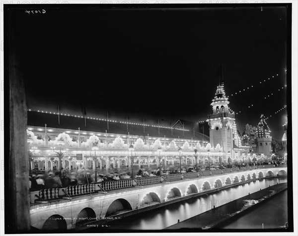 Luna Park at night, Coney Island, N.Y., between 1903 and 1906. Creator: Unknown.