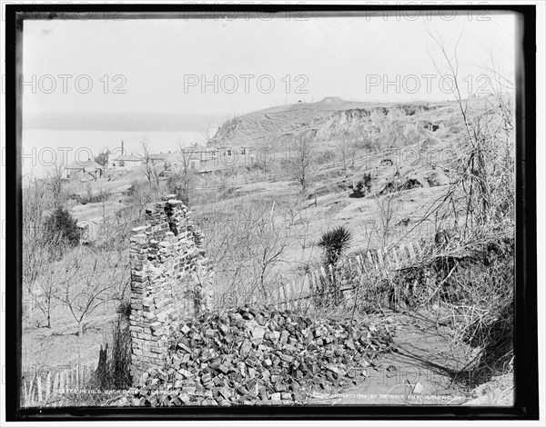 Devil's Backbone, Vicksburg, Miss., c1900. Creator: William H. Jackson.