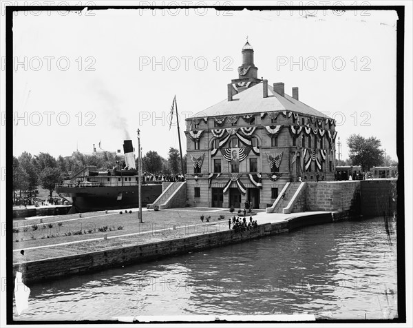 Looking up and down Saint Mary's canal, Mich., 1905. Creator: Unknown.