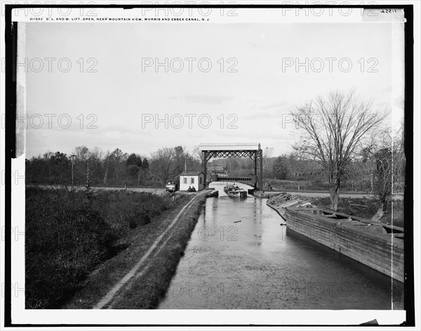 D.L. and W. lift, open, near Mountain View, Morris and Essex Canal, N.J., between 1890 and 1901. Creator: Unknown.