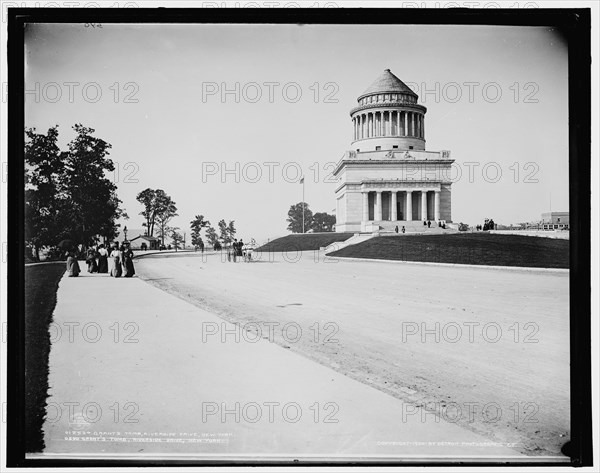 Grant's tomb, Riverside Drive, New York, c1900. Creator: Unknown.