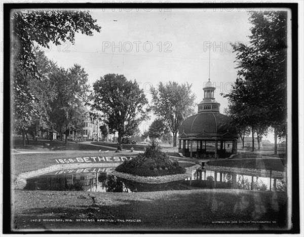 Bethesda Springs, the pavilion, Waukesha, Wis., c1898. Creator: Unknown.