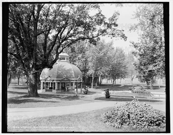 Waukesha, Wis., Bethesda Springs from gate, c1898. Creator: Unknown.