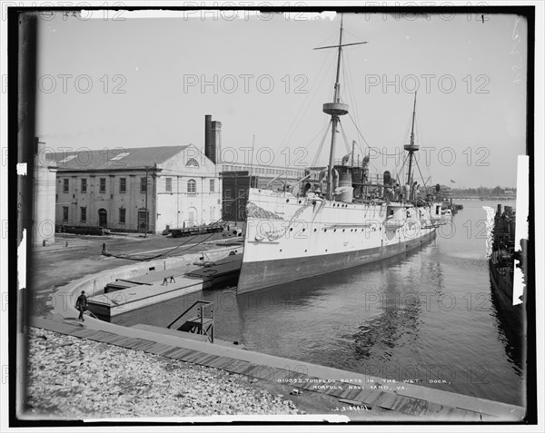 Torpedo boats in the wet dock, Norfolk Navy Yard, Va., c1905. Creator: Unknown.