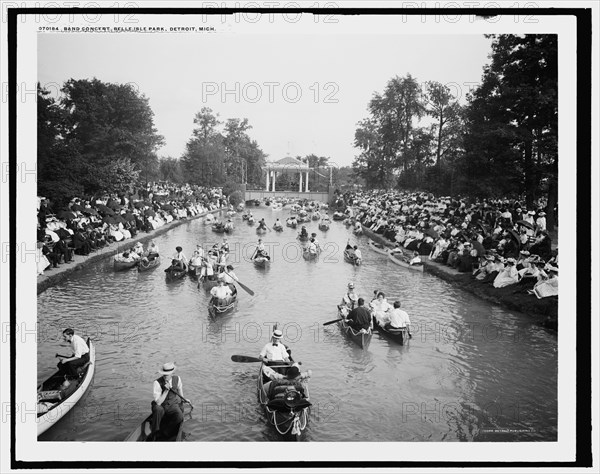 Band concert, Belle Isle Park, Detroit, Mich., c1907. Creator: Unknown.