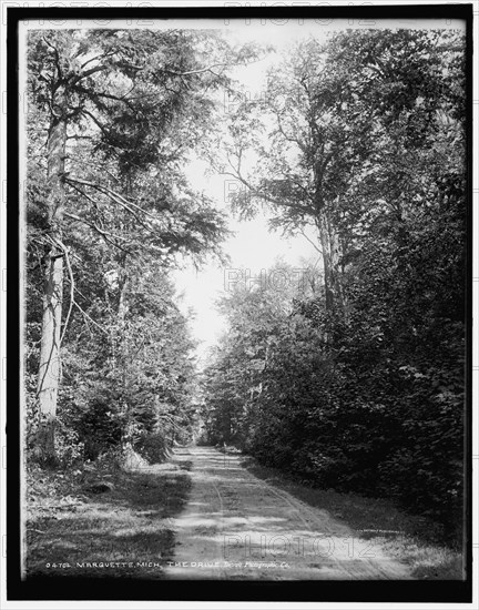 Marquette, Mich., the drive, between 1880 and 1899. Creator: Unknown.