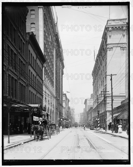 Fourth St., Louisville, Ky., c.between 1900 and 1910. Creator: Unknown.