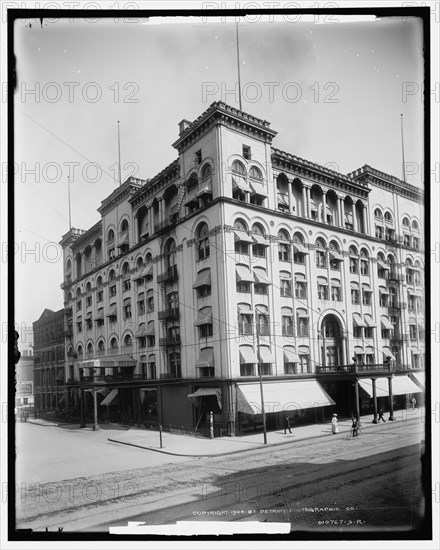 Washington Blvd., Detroit, Mich., c1904. Creator: Unknown.