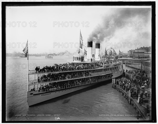 Str. Tashmoo leaving wharf, Detroit, c1901. Creator: Unknown.