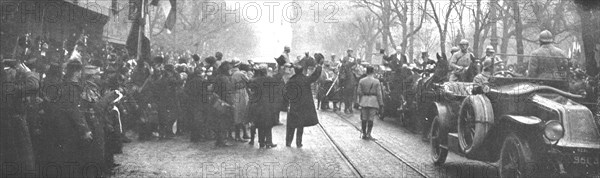 'Les fetes du 9 decembre 1918 a Strasbourg; Le President acclame au depart de l'Hotel de Ville',1918 Creator: Unknown.