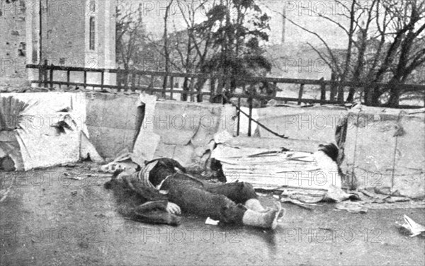 'La Nouvelle Europe; Ukraine et Finlande; la lutte a Tammersfors: une barricade..., 1918. Creator: Unknown.