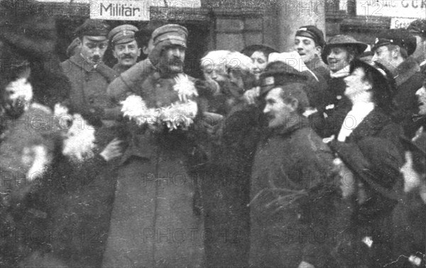 'La Nouvelle Europe; la republique Polonaise; Le general Pilsudski revenant de sa captivite... Creator: Unknown.