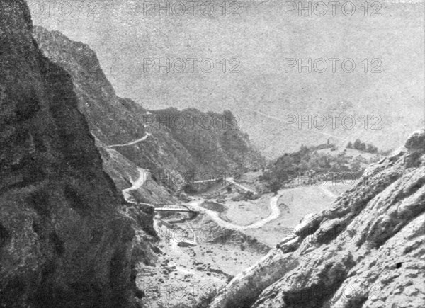 ''Le front russe d'asie; La grande chassee Erzeroum-Trebizonde dans le Kop-Dagh', 1916. Creator: Unknown.