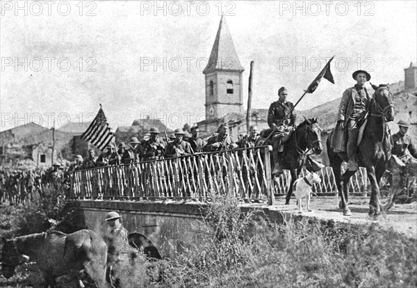 ''Les Americains dans le Saillant de Saint-Mihiel; Une campagnie americaine du genie..., 1918. Creator: Unknown.