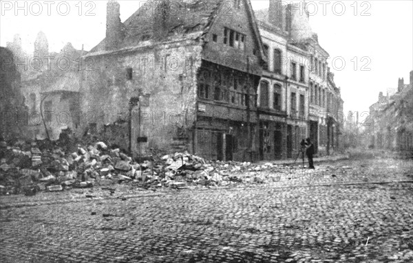 ''La Destruction de Cambrai; Cette destruction systematique de Cambrai...', 1918. Creator: Unknown.