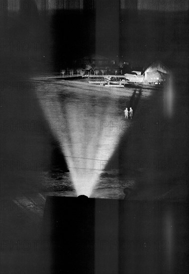 ''Nocturne; preparatifs de depart pour un bombardement de nuit', 1916. Creator: Unknown.