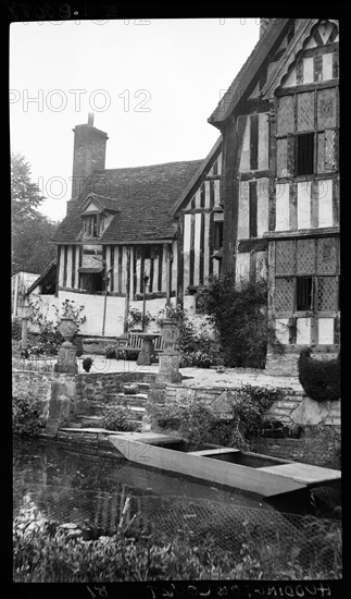 Huddington Court, Huddington, Wychavon, Worcestershire, 1940-1948. Creator: Ethel Booty.