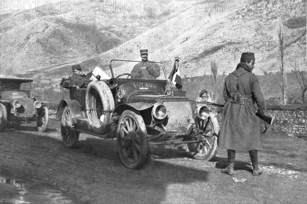 'Esclave de la Consigne!; le general Sarrail, en inspection sur le front de Macedoine..., 1917. Creator: Unknown.