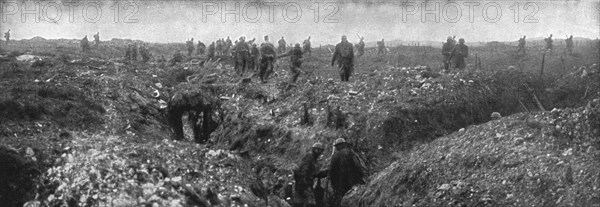 'Sur le front occidental: la prise de la Crete de Vimy; Sur les positions conquises: le..., 1917. Creator: Unknown.