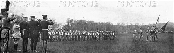 'Joffre a West-Point, le <<Saint-Cyr>> des Etats-Unis; Les eleves de l'Ecole speciale..., 1917. Creator: Unknown.