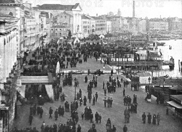 The Dark Hours of Italy; Quai des Esclavons. Areas of Venice threatened..., 1917. Creator: Unknown.