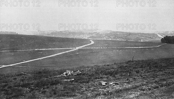 'Notre Contre-Attaque du 11 juin 1918; le plateau de Belloy repris par nos troupes, le 11 juin..., 1 Creator: Unknown.