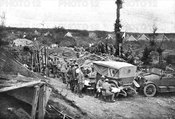 'De l'ailette a la Scarpe; le poste de commandement d'un corps d'armee devant Roye', 1918. Creator: Unknown.