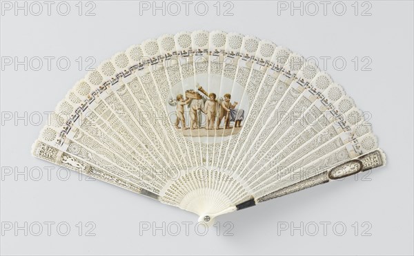 Brisé fan with the wedding of Cupid and Psyche, c.1777-c.1800. Creator: Anon.