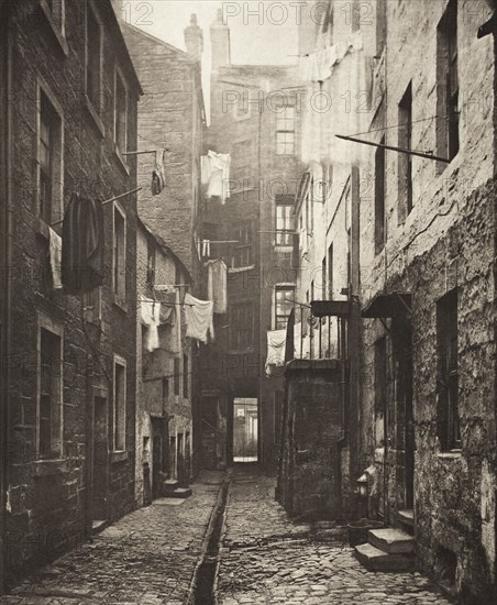 Close No. 75 High Street (#12), Printed 1900. Creator: Thomas Annan.