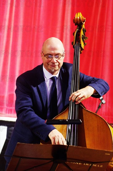 Simon Thorpe, Elaine Delmar Quintet, Battle Jazz Festival, Battle, East Sussex, July 2023. Creator: Brian O'Connor.