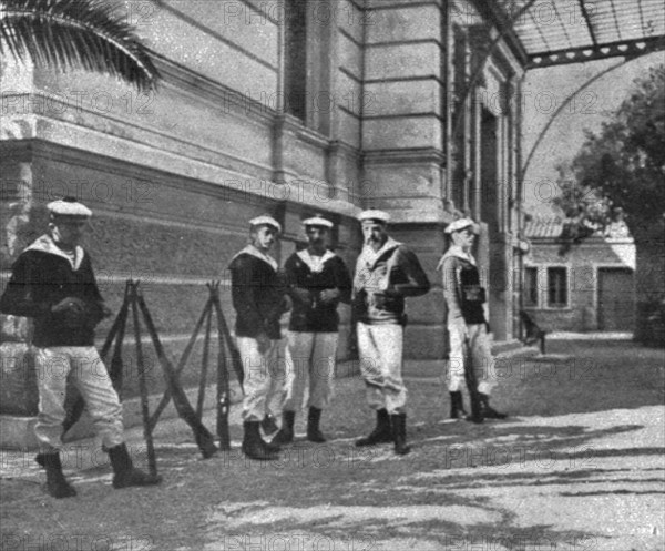 ''Les evenements d'orient; Nos marins gardant la legationde France, a Athenes. Creator: Unknown.